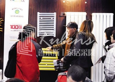 草莓视频污片：暖气片市场鱼目混珠 谨防上当受骗